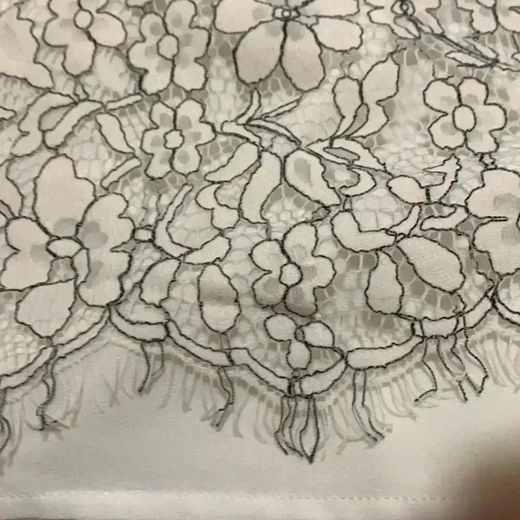 Ecru blouse, size 2 EUC - Picture 7 of 9